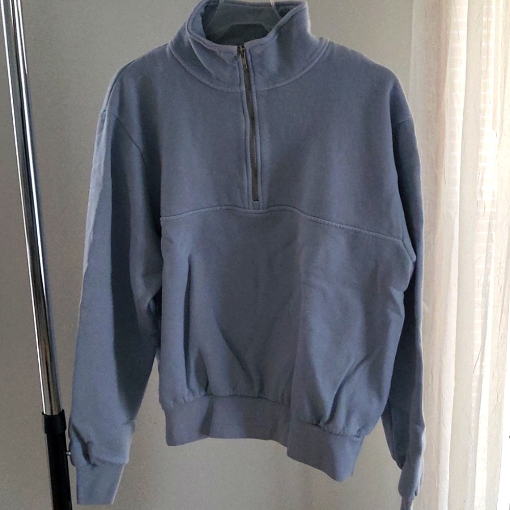Brandy Melville Quarter Zip Sweatshirt in Pale Blue